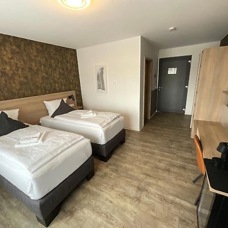 Gaestehaus Wuerzburg 24H Estenfeld Экстерьер фото