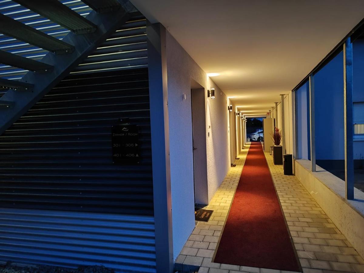 Gaestehaus Wuerzburg 24H Estenfeld Экстерьер фото