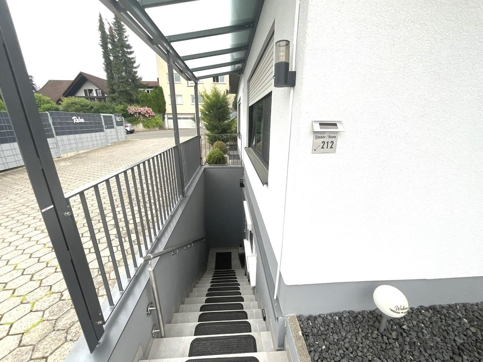 Gaestehaus Wuerzburg 24H Estenfeld Экстерьер фото